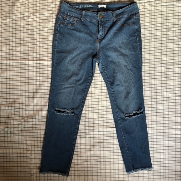 Blue Asphalt Distressed Perfect Ankle 